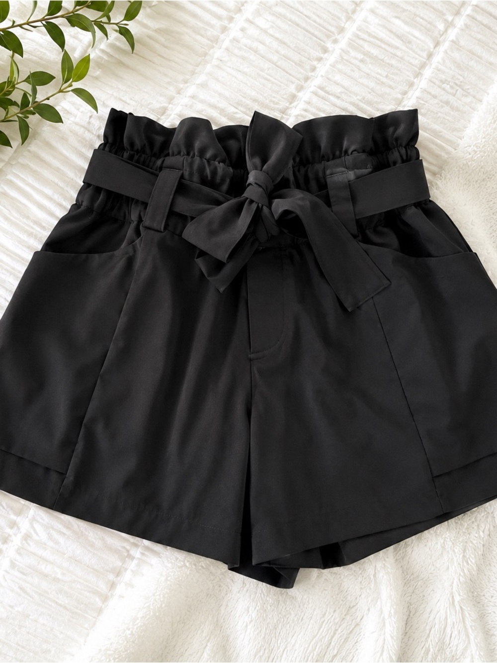 Athleta Skyline Paperbag Tie Waist Shorts Black Size 0